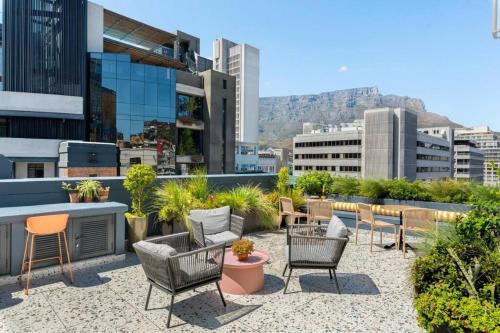 Hotel Apt, Wifi, Roof Deck, Central CBD, 247 Power