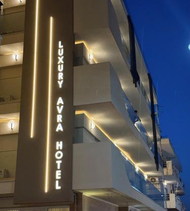 Hotel Avra