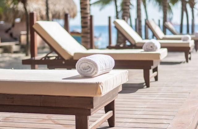 Hotel Castillete & Beach Club