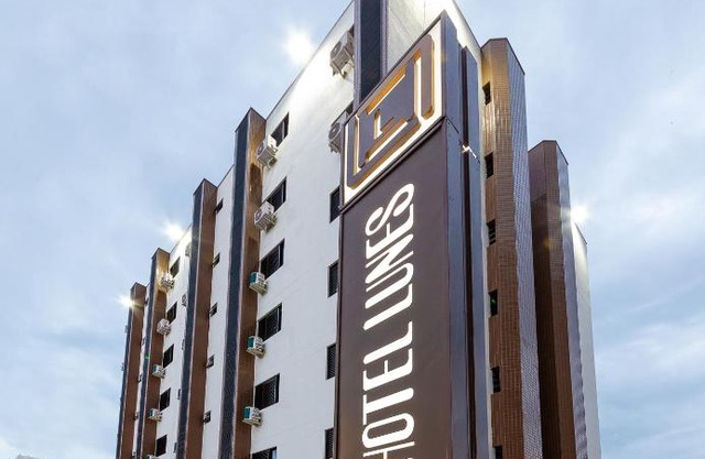 Hotel Lunes