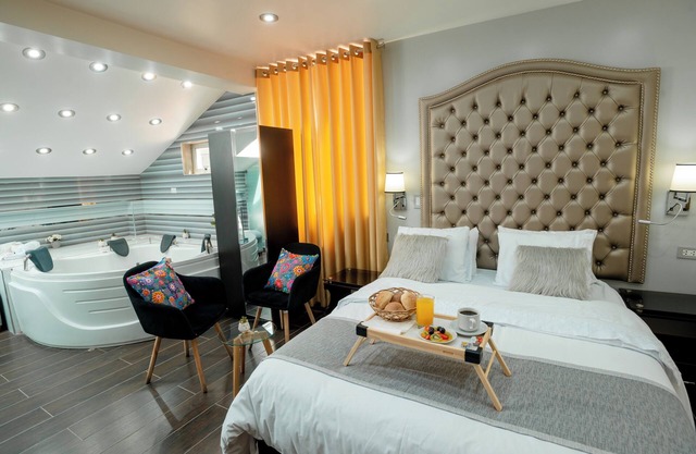 HOTEL MELTHON CLASS