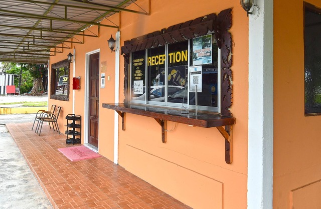 Hotel O Awan Biru Motel