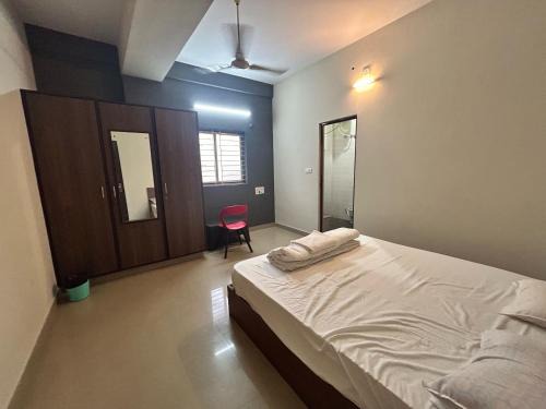 Hotel O Karanji Comfort