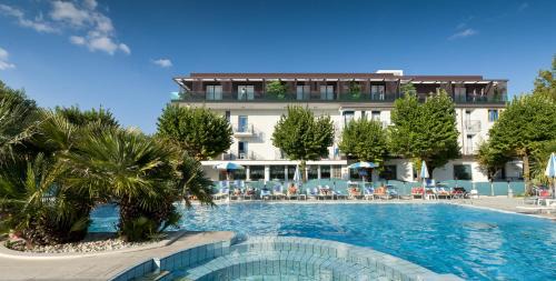 Hotel Paris Resort