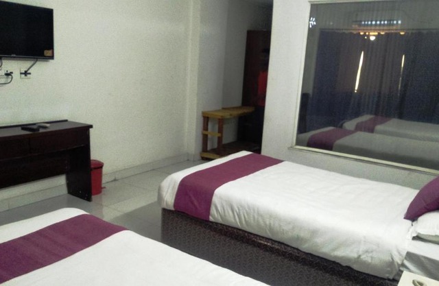 Hotel R K Palace