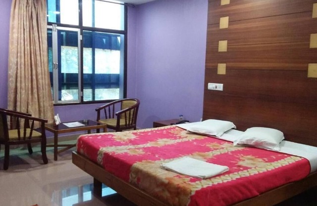 HOTEL RAJ RESIDENCY