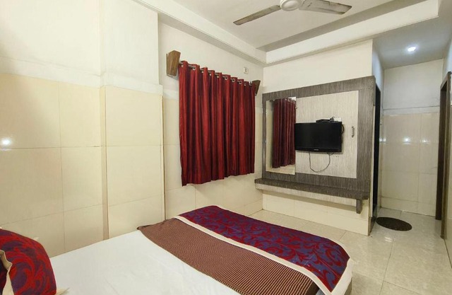 HOTEL SAI PRABHU INN