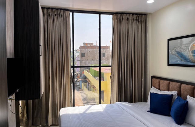 Hotel Soumya Sarovar