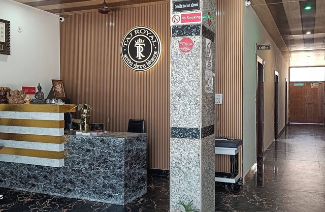 Hotel Taj Royal