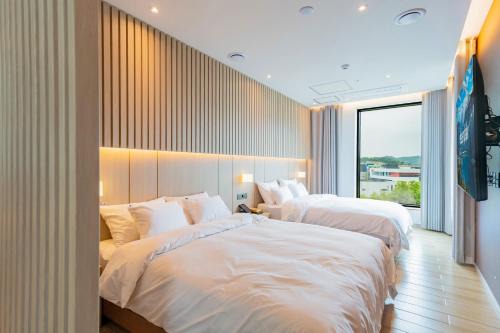 Hound Hotel Hyeoksindosi Branch