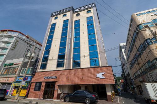 Hound Hotel Tongyeong