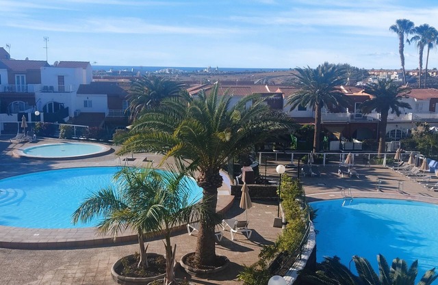 House with 2 bedrooms, 2 bathrooms and 2 terraces with ocean and pool view