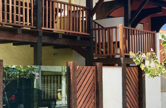 House 255 second floor for 16 people