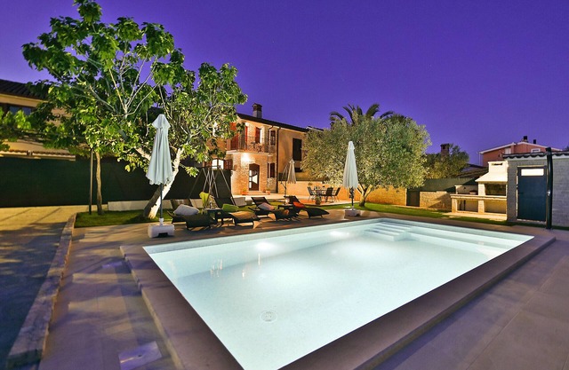 House 989/2930 (Istria - Galižana), 5000m from the beach