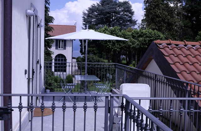 house at the lake with swimming pool