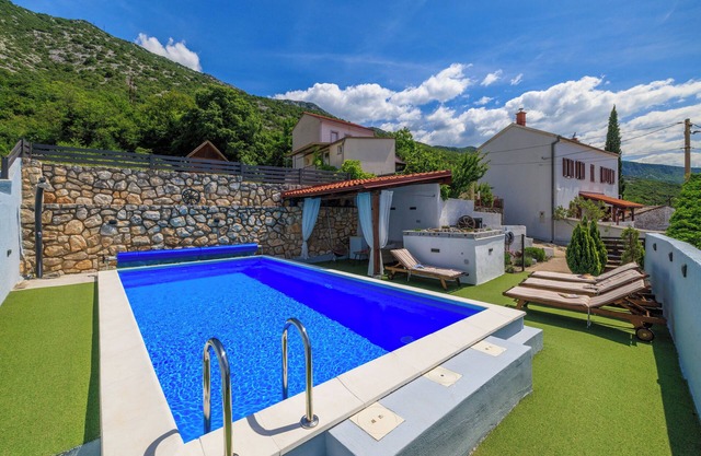 House Bozica with sauna and pool (86831-K1) - Tribalj