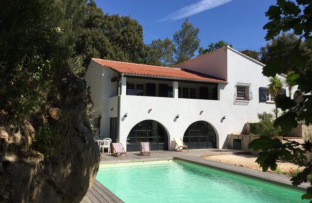 House for 8 people with swimming pool in the Var hinterland