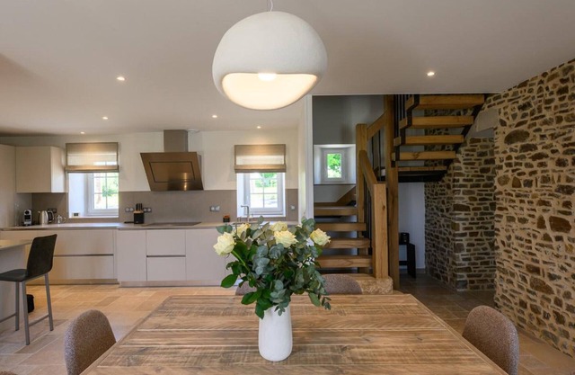 House with indoor pool and wellness in Normandy