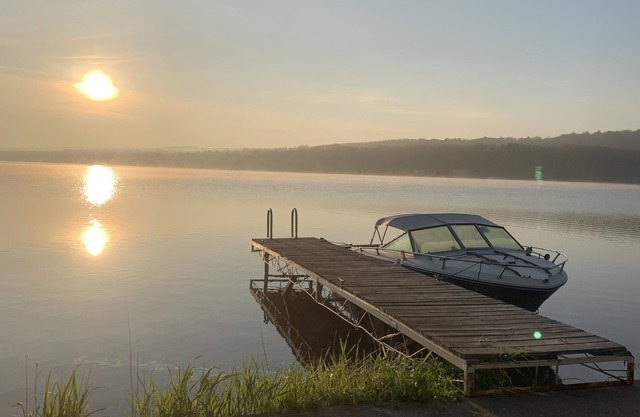 House in Oskar Bay, along Houghton Portage Canal