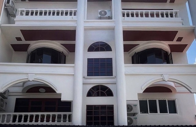 House in hearth of the Thonglor, Bangkok, 8 min to BTS with Wifi and Cozy house