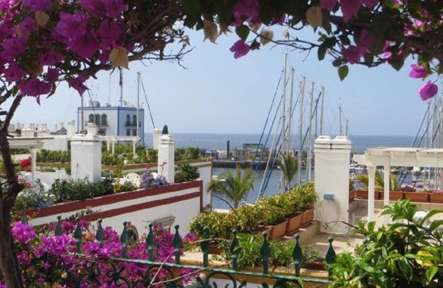 House in the port of Mogan with roofterrace and beautiful views