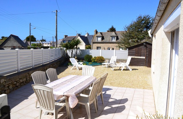 House near the sea 6 people