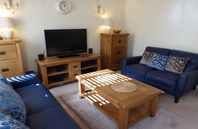 HOUSE ON THE GREEN, family friendly, with a garden in Chipping Norton