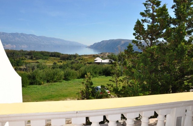 House overlooking paradise beach