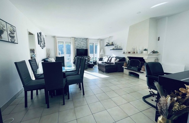 House with garden, near Paris and Disneyland - Large and bright