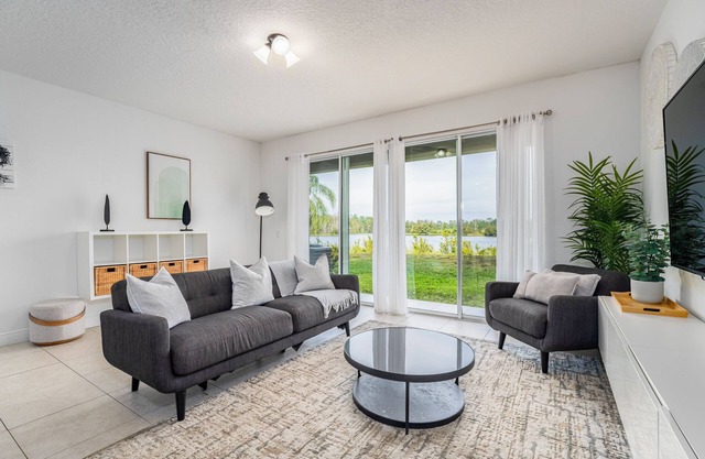 House with stunning lake views