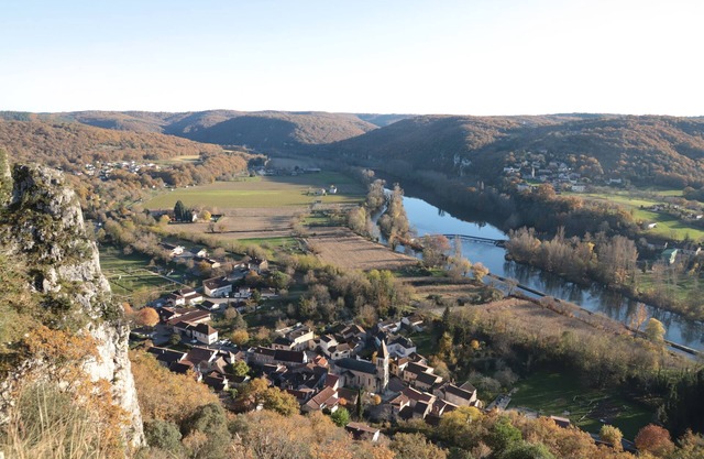 House with swimming pool for 10 to 12 people between Cahors and Saint-Cirq-Lapopie