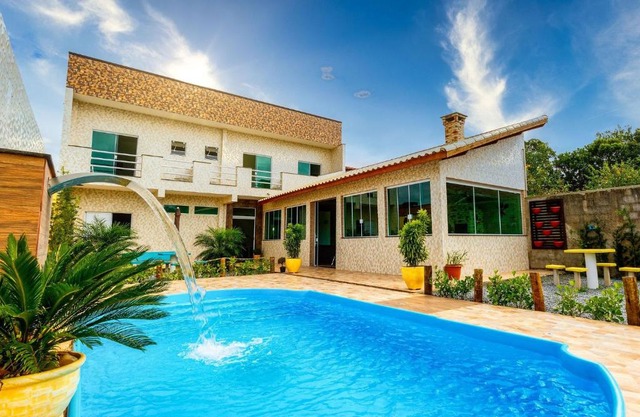 House with Swimming Pool and Barbecue area in Peruíbe with lots of comfort for 16 people