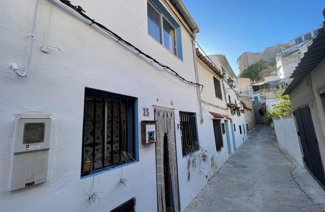 House with terrace and views. Brand new in the middle of nature