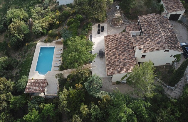 houses/villas - 8 rooms - 6/7 persons