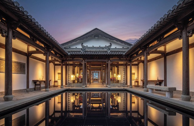 Huangshan Misty Rain Resort Hotel