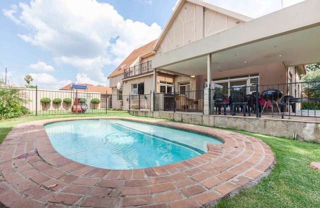 Huge House with Separate Cottage