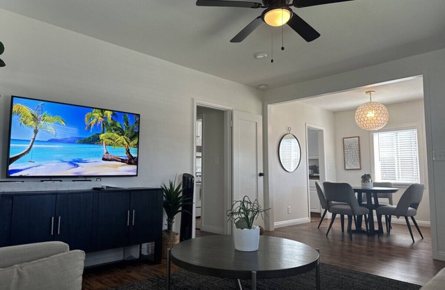 Huntington Highlight-Pool, Patio, Close To Beach