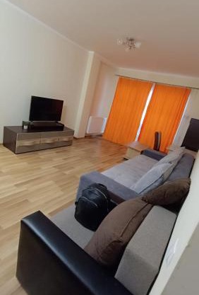 Hunyadi Luxury Ciresica