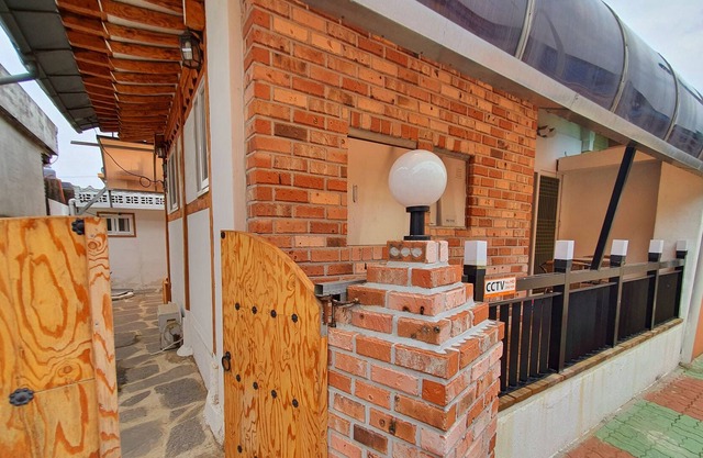 Hwangridangil Adamjeong