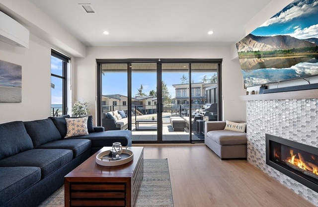 "I Beach You To It" at The Beach House!