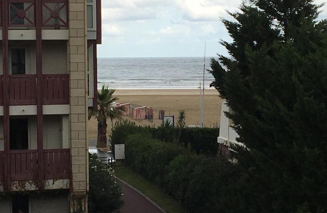 Ibaia by Basquelidays