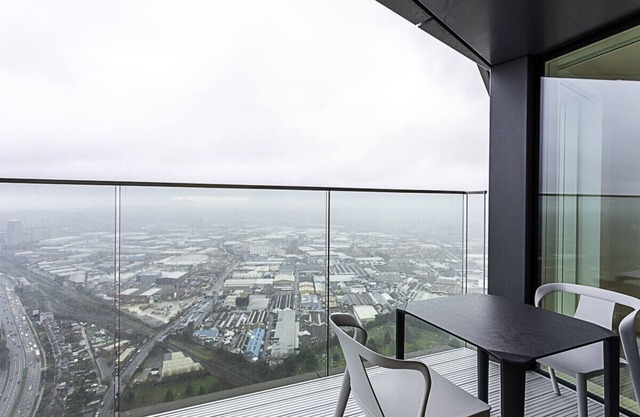 Icon Tower Flat VII