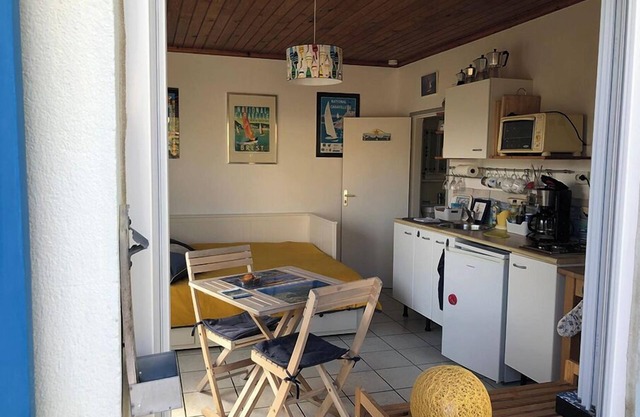 Ideal short stay, close to town and sea