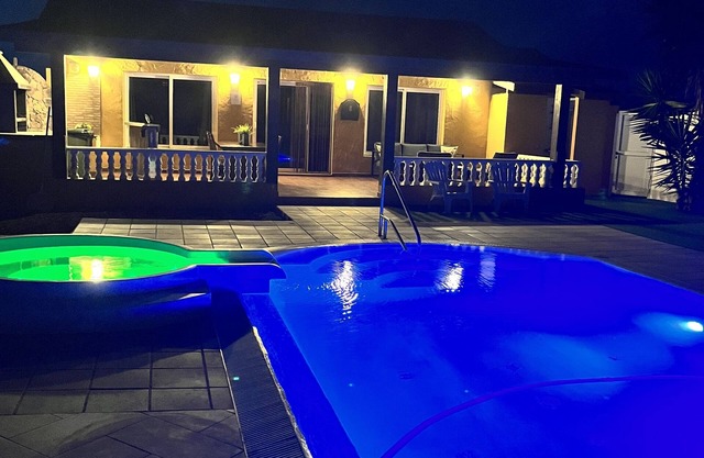 Ideal villa for relaxation, with pool and whirlpool, good views of the mountains