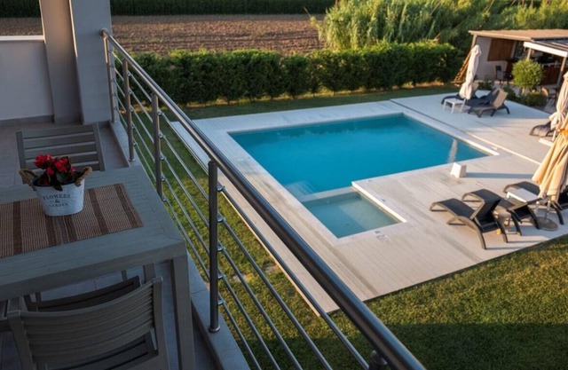 Ifitos Junior Apt Kourouta