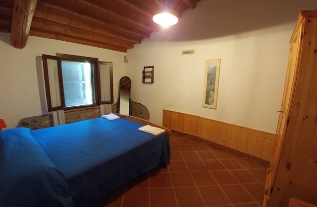 Il Corbezzolo apartment in farmhouse in the countryside with swimming pool