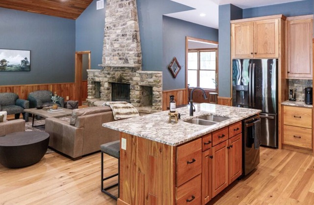 Immaculate and Secluded Ephraim Escape