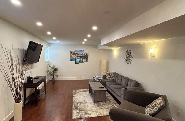 Immaculately Clean 2-Bedroom Suite in Serene Rural Setting (Reg # H706197976)