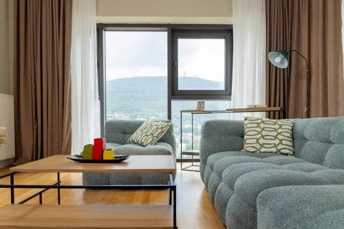 Imperial Suite on the Top Floor with Free Parking and Amazing View