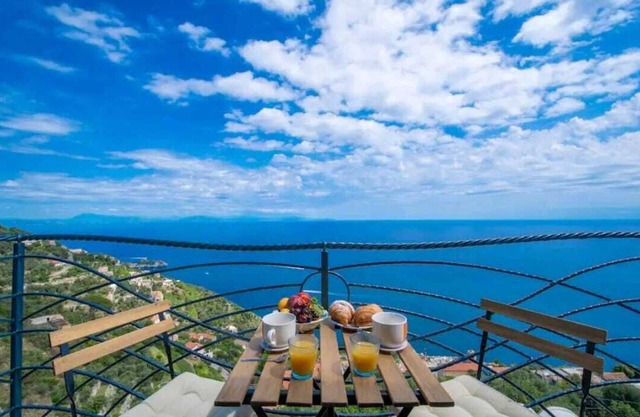 In Amalfi Coast: Modern and elegant "Mareblue" house with wonderful sea view